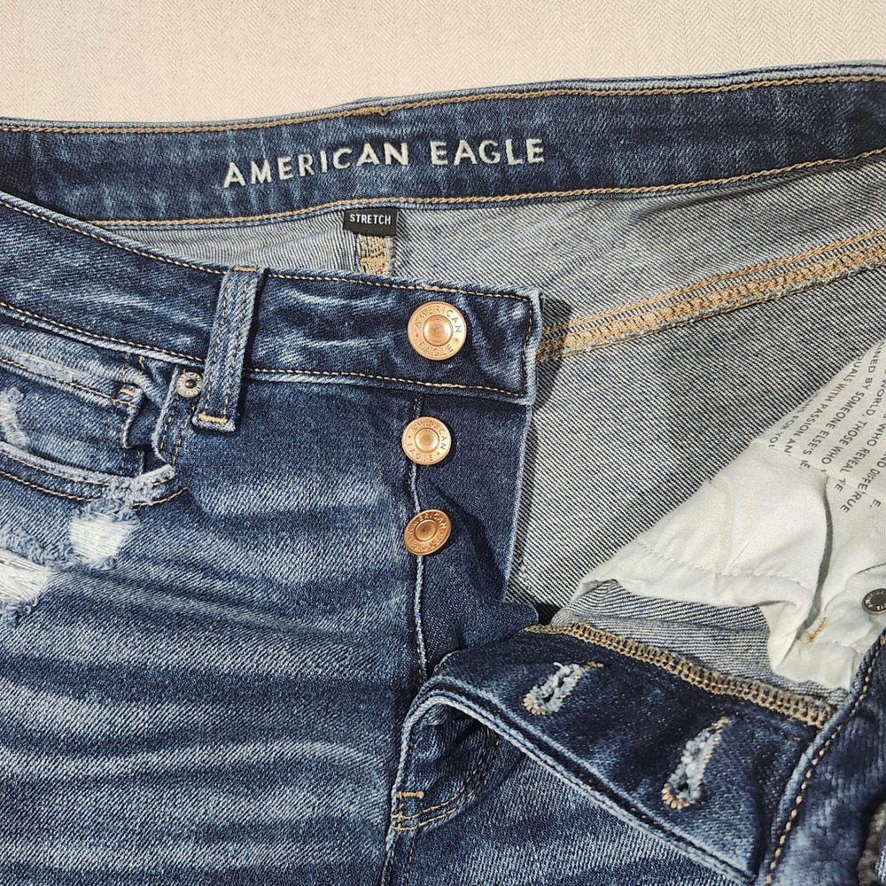 American Eagle Tomgirl Distressed Relaxed Straight Jean Blue 6 X-Long Button Fly - Picture 3 of 14